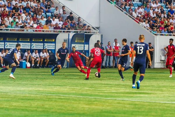 Odessa, Ukrayna - 9 Ağustos 2018: Avrupa Ligi Uefa Avrupa Ligi 2018 Fc Girondins de Bordeaux (Fransa) futbol maçı. Bordeaux - Fransa - ısınma, Fc Mariupol Ukrayna ile maçtan önce eğitim