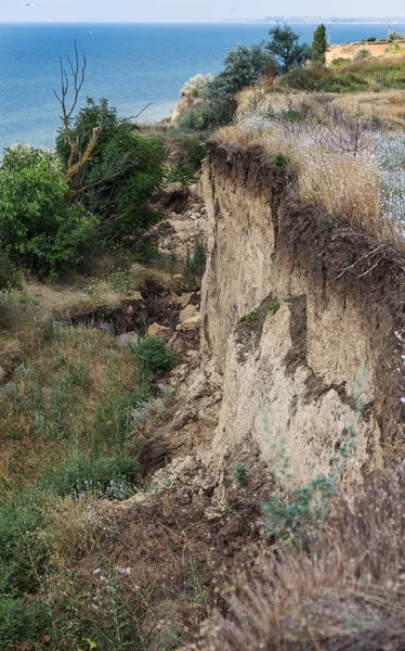 Desastre Deslizamiento Montaña Una Zona Sísmica Peligrosa Grandes Grietas Tierra — Foto de Stock