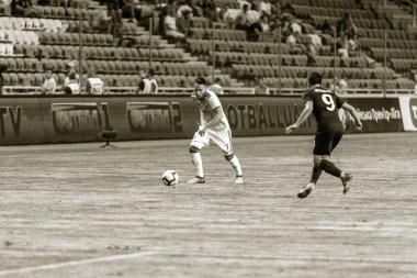 Odessa, Ukrayna - 3 Ağustos 2018: duygusal futbol taraftarları destek ekibi stadyumunda futbol kulübü Djurgardens Eğer İsveç oyun Uefa Avrupa Ligi oyun sırasında. Kalabalık futbol taraftarları Stadyumu futbol