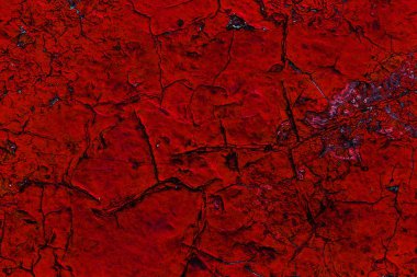 Eski boyalı mavi soyulmuş iç duvar arka plan yıpranmış. Kuşbaşı eski püskü duvarı yıkık sıva katmanı doku ile kırık. Soyut Mavi beyaz yatay boş duvar kağıdı. Soyut Web Banner