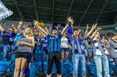 Odessa, Ukrayna - 10 Temmuz 2013: duygusal ultras futbolseverleri sırasında oyun Shakhtar Donetsk ve Chernomorets, 10 Temmuz 2013, Odessa, Ukrayna