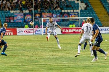 Odessa, Ukrayna - 3 Ağustos 2018: duygusal futbol taraftarları destek ekibi stadyumunda futbol kulübü Djurgardens Eğer İsveç oyun Uefa Avrupa Ligi oyun sırasında. Kalabalık futbol taraftarları Stadyumu futbol