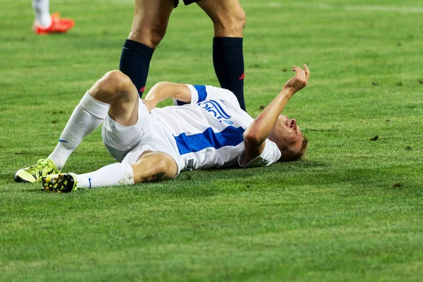 Odessa, Ukrayna - 14 Ağustos 2015: Fc Shakhtar Donetsk ve Fc Dnipro Dnipropetrovsk Ukrayna Kupası maçında top için kavga ediyorlar. Ayrıntı oyunun.