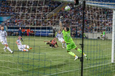 Odessa, Ukrayna - 21 Temmuz 2018. Dinamo Kiev ve Shahtar Donetsk Premier lig liderleri şiddetli ilkeli duygusal maçında Ukrayna Super Kupası maç sırasında