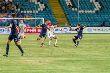 Odessa, Ukrayna - 3 Ağustos 2018: duygusal futbol taraftarları destek ekibi stadyumunda futbol kulübü Djurgardens Eğer İsveç oyun Uefa Avrupa Ligi oyun sırasında. Kalabalık futbol taraftarları Stadyumu futbol