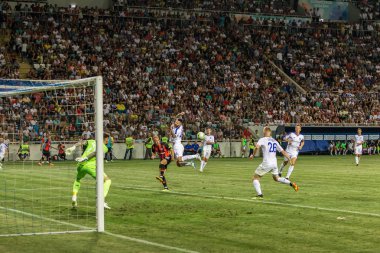 Odessa, Ukrayna - 21 Temmuz 2018. Dinamo Kiev ve Shahtar Donetsk Premier lig liderleri şiddetli ilkeli duygusal maçında Ukrayna Super Kupası maç sırasında