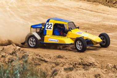 Odessa, Ukrayna - 29 Haziran: Ukrayna Kupası Şampiyonası motocross yarış pisti Zhivagova dağ, Odessa. Yetişkin biniciler ve çocuklar, 29 Haziran 2013 Odessa, Ukrayna