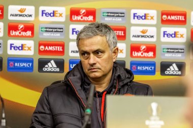 Odessa, Ukrayna - 7 Aralık 2016: baş antrenör, Manchester United Fc Yöneticisi Jose Mourinho oyun Uefa Europea Ligi Fc Zarya Lugansk karşı önce basın toplantısında. basın toplantısı Jose Mourinho        
