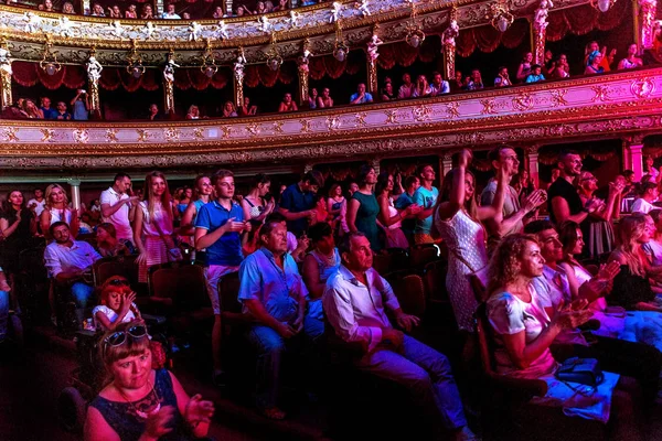 오데사 우크라이나 2016 우크라이나어가 Jamala 오페라 하우스에서 콘서트에서 홀에서 창의적인 — 스톡 사진