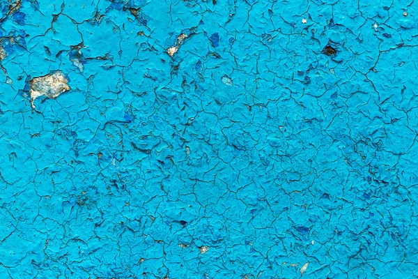 古い風化塗られた青塗られた皮をむいた内部壁の背景です ランダウン漆喰層テクスチャ フレークぼろぼろ壁ひびが入った 抽象的な青白い水平空壁紙 抽象的な Web バナー — ストック写真