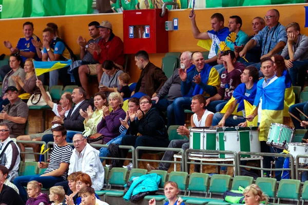 Odessa Ukraina September 2016 Åskådare Läktaren Damernas Volleyboll Känslomässiga Upplevelser — Stockfoto