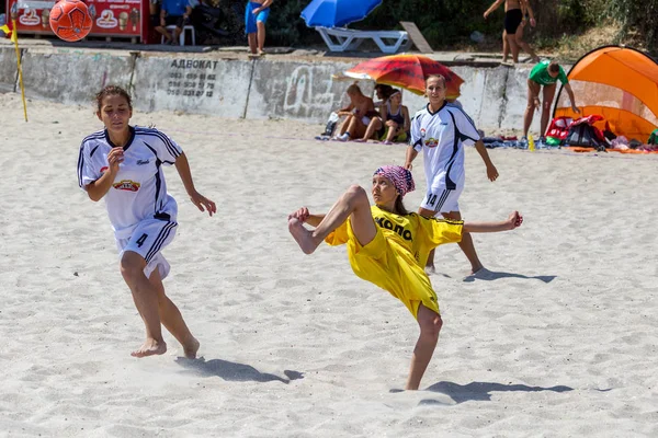 Odessa Ucrânia Agosto 2015 Campeonato Ucrânia Futebol Praia Entre Mulheres — Fotografia de Stock