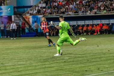 Odessa, Ukrayna - 21 Temmuz 2018. Dinamo Kiev ve Shahtar Donetsk Premier lig liderleri şiddetli ilkeli duygusal maçında Ukrayna Super Kupası maç sırasında