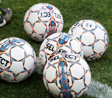 Odessa, Ukrayna 16 Temmuz 2017: Uefa Şampiyonlar Ligi futbol resmi top. Büyük resmi futbol FIFA 2017. Futbol topu turnuvası sırasında dinamik oyun Shakhtar - Dinamo Kiev