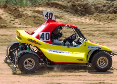 Odessa, Ukrayna - 29 Haziran: Ukrayna Kupası Şampiyonası motocross yarış pisti Zhivagova dağ, Odessa. Yetişkin biniciler ve çocuklar, 29 Haziran 2013 Odessa, Ukrayna