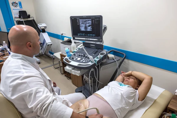 Odessa Ukraine July 2018 Woman Undergoes Medical Examination Veins Ultrasound — Stock Photo, Image