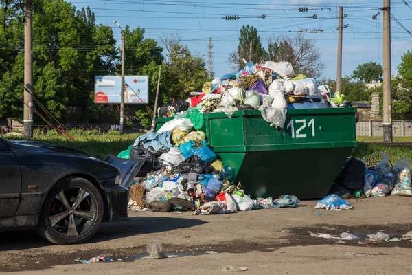 Odessa Ukraine Cirka 2018 Pile Garbage Food Waste Cans Plastic — Stock Photo, Image