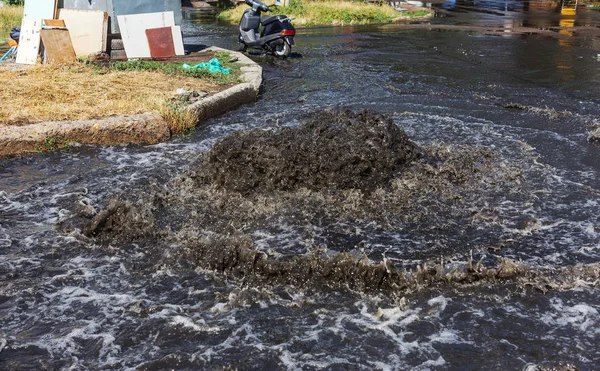 Ongeval Riolering Systeem Water Stroomt Weg Van Riool Ongeval Riool — Stockfoto