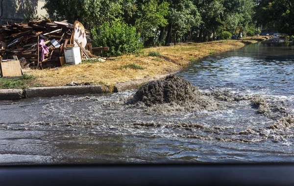 Accident Sewerage System Water Flows Road Sewer Accident Sewer Breakthrough — Stock Photo, Image