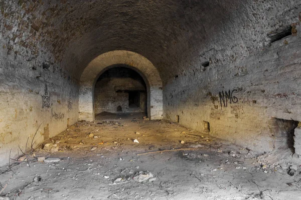 Oude Verlaten Tunnel Ondergrondse Wijnkelder Ingang Van Catacomben Odessa Oekraïne — Stockfoto