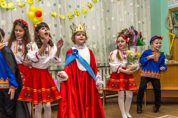 Odessa Ucrania Marzo 2016 Grupos Música Infantil Cantan Bailan Para — Foto de Stock