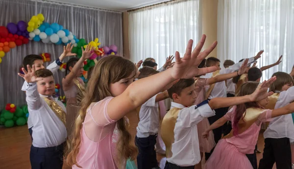 Odessa Oekraïne Kan 2018 Muzikale Groep Kinderen Zingen Dansen Het — Stockfoto