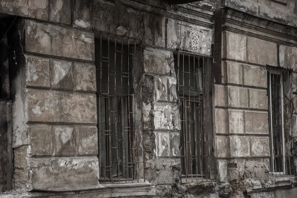 Ruínas Uma Antiga Cidade Abandonada Casa Arruinada Que Vivem Pobres — Fotografia de Stock