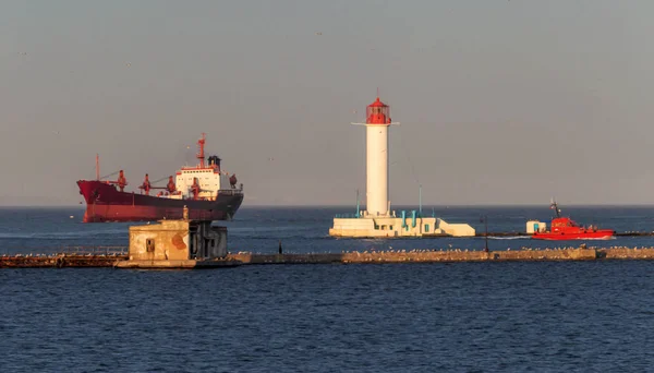 Ein Großes Frachtschiff Läuft Den Hafen Eines Containerterminals Odessa Seehafen — Stockfoto