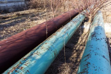 Ekonomi ve enerji kaynakları krizi. Borular sakinleri ve gaz için ödemedim işletmeler için uygun. Savaş için enerji. Gaz, su boruları manifoldlar tarafından kesilmiş