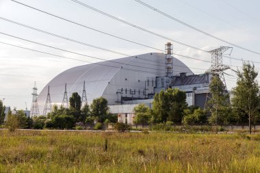  Reaktör 4 Chernobyl Nükleer Santrali'nde yeni hapsi ile. Küresel atomik felaket. Çernobil dışlama bölgesi