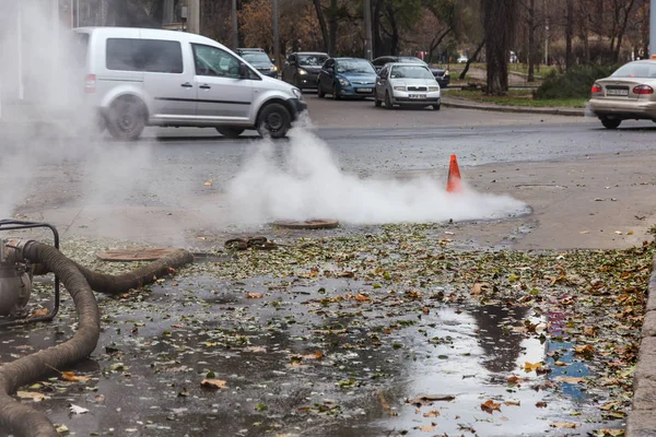 Οδησσός Ουκρανία Νοεμβρίου 2018 Ατύχημα Στην Κεντρική Θέρμανση Διάρρηξης Σωλήνων — Φωτογραφία Αρχείου