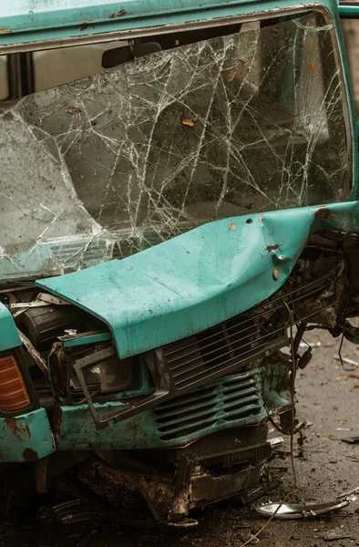 Hrozné Nebezpečné Auto Smrtelné Nehodě Rozbité Sklo Rozbité Auto Rozbitým — Stock fotografie