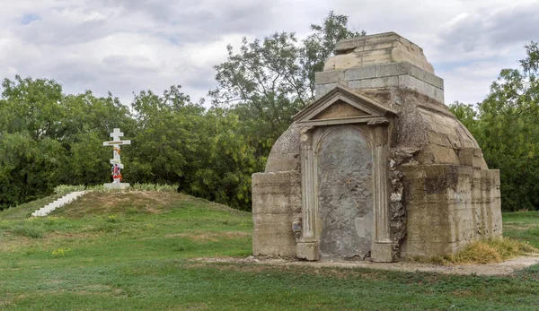 Türbesi tahrip askeri mezarlığı 1787-1791 Rus-Türk Savaşı ve büyük zafer Suvorov ve çırağı Kutuzov Osmanlı İmparatorluğu'nun üzerinde. Izmail, Odesa