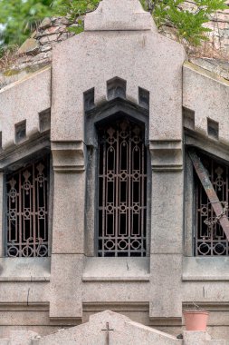 Odessa, Ukrayna 13 Mayıs 2014: eski Katolik Aile, atalarının Anıtı Polonya mezarlığı. 18. yüzyılın iyi korunmuş atalarının Hıristiyan aile mezarlığına