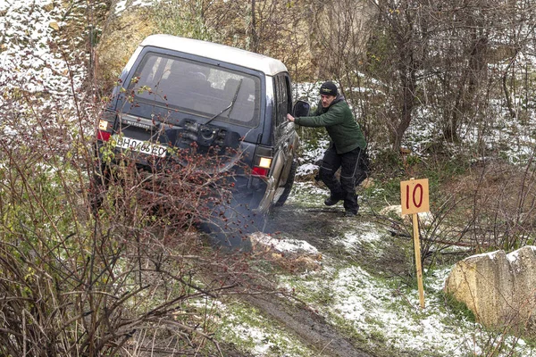 Odessa Ukraina Grudnia 2014 Samochody Terenowe Drogi Sport Przechodzi Droga — Zdjęcie stockowe