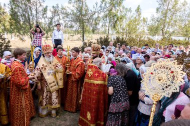 Odessa, Ukrayna - 13 Eylül: Kutlama Ukrayna köyünde Tapınağı nın Ortodoks Hıristiyan dini bayram simgelerin. Büyükşehir Odessa ve Izmail Agafangel, 13 Eylül 2014 yılında Odessa, Ukrayna 
