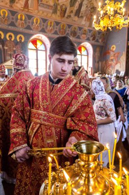 Odessa, Ukrayna - 13 Eylül: Kutlama Ukrayna köyünde Tapınağı nın Ortodoks Hıristiyan dini bayram simgelerin. Büyükşehir Odessa ve Izmail Agafangel, 13 Eylül 2014 yılında Odessa, Ukrayna 