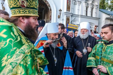 Odessa, Ukrayna - 29 Eylül: Papazın Ukraynalı Ortodoks Kilisesi Onufry, Büyükşehir Kiev ve bütün Ukrayna 190 yıl eski manastır kutlama 29 Eylül 2014 Odessa, Ukrayna ilk ziyaret 