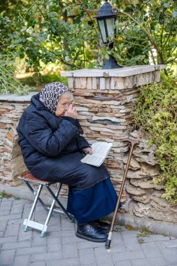 Odessa, Ukrayna - 29 Eylül: Odessa, Ukrayna Odessa Manastırı 29 Eylül 2014 190 yıllık kutlama yaşlı kadın Ortodoks kilise cemiyeti 