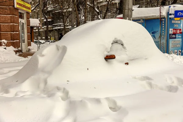 オデッサ ウクライナ 2014 自然災害 大雪と吹雪 都市を麻痺させた Kolaps 雪覆われたサイクロン ヨーロッパ 2014 — ストック写真