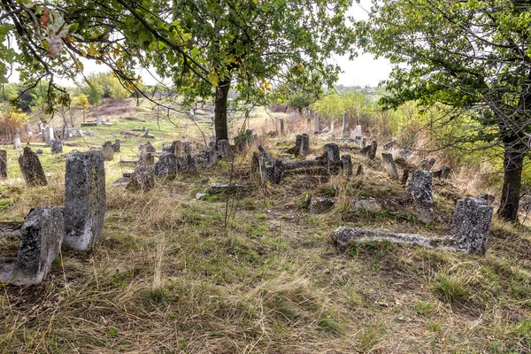 Odessa Ukraina Listopada Opuszczone Stare Groby Zabytkowym Cmentarzu Żydowskim Xviii — Zdjęcie stockowe