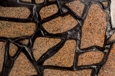 Yaratıcı düz çatlamak arka plan duvar yüzeyi üzerinde. Sorun arka plan, kırık duvar doku arka plan, mermer. örgü Web arka planı olarak yüzeyde çatlaklar. Kırık arka plan kuru. Çatlaklar