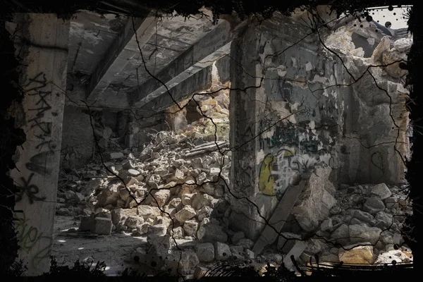 任何一年的新创意日历 以打击被毁建筑物的背景和涂鸦为基础的电脑战争游戏与恐怖分子 2015年 2016年 — 图库照片