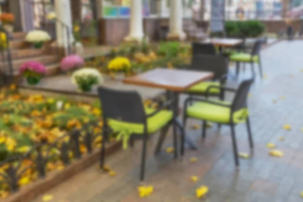 抽象的なぼかし屋外コーヒー ティー ショップ 都市生活の概念 カフェ ベーカリー カフェ コーヒー 夏のレストランには明るい暖色系の背景がぼやけています 背景には — ストック写真
