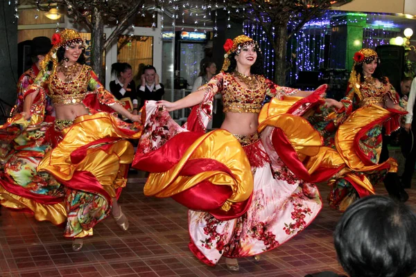 Odessa Ukraine May Local Gypsy Ensemble Performs Dynamic National Dances — Stock Photo, Image