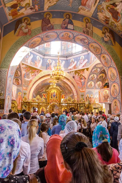 乌克兰奥德萨 庆祝乡村寺庙的东正教宗教节日偶像 Odessa 大都会和 Izmail Agafangel 2014年9月13日 乌克兰奥德萨 — 图库照片