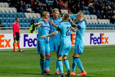 Odessa, Ukrayna - 3 Kasım 2016: Uefa Avrupa Ligi. FC Zarya (Lugansk) Feyenoord (Rotterdam) Hollanda kabul eder. Oyuncular Feyenoord bir tek gol keyif aldım. 1: 1