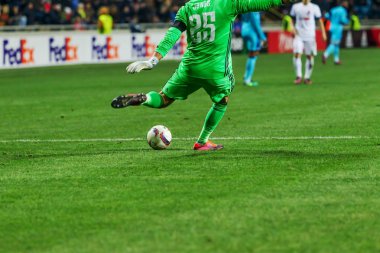 Odessa, Ukrayna - 3 Kasım 2016: Uefa Avrupa Ligi. FC Zarya (Lugansk) Feyenoord (Rotterdam) Hollanda kabul eder. Yoğun duygusal futbol maçı maçın anahtar parçaları. 1:1