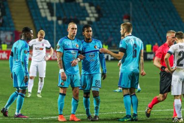 Odessa, Ukrayna - 3 Kasım 2016: Uefa Avrupa Ligi. FC Zarya (Lugansk) Feyenoord (Rotterdam) Hollanda kabul eder. Yoğun duygusal futbol maçı maçın anahtar parçaları. 1:1