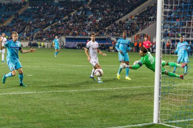 Odessa, Ukrayna - 3 Kasım 2016: Uefa Avrupa Ligi. FC Zarya (Lugansk) Feyenoord (Rotterdam) Hollanda kabul eder. Yoğun duygusal futbol maçı maçın anahtar parçaları. 1:1